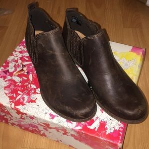 Brand new Clark’s boots